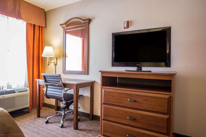 2 Double Beds (6 of 14)