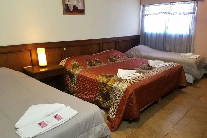 Room 3 of 20