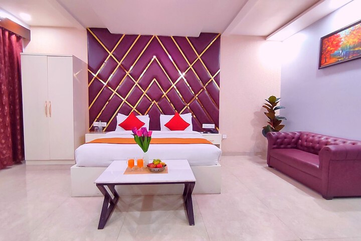 Room 9 of 49