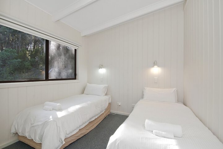 Room 5 of 79