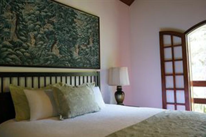 Room 19 of 38