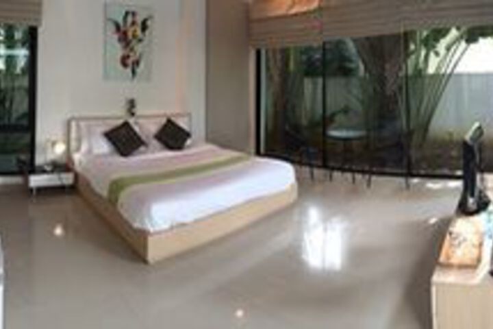 Room 15 of 35