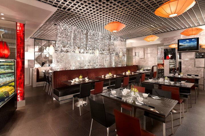Dining 80 of 106