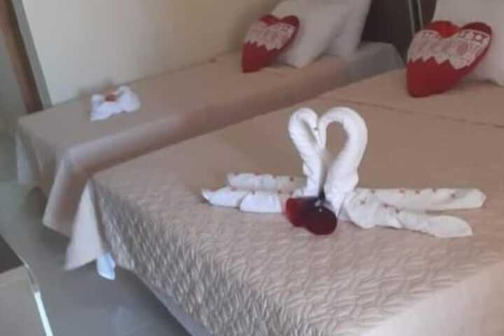 Room 13 of 82