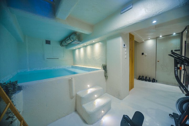 Pool 87 of 100
