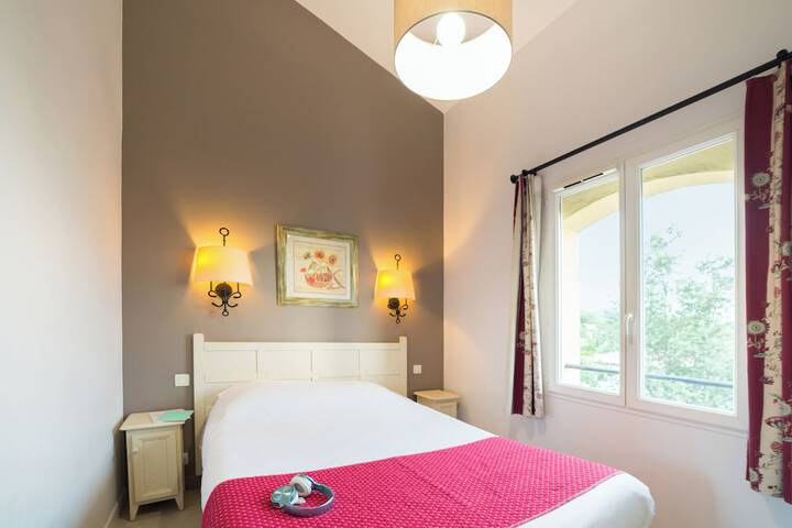 Room 15 of 109