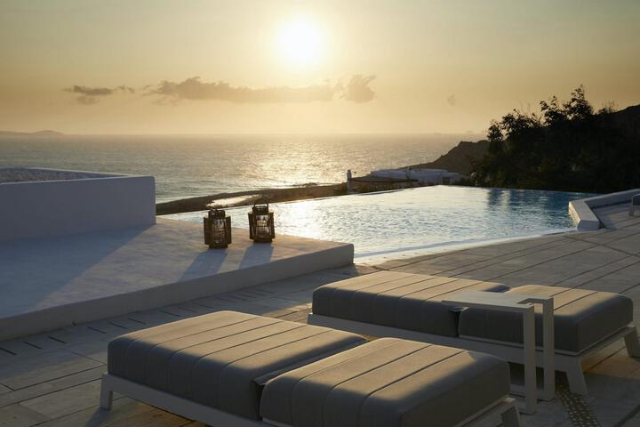 Pool 22 of 102