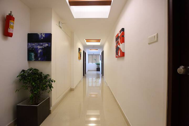 Room 11 of 37