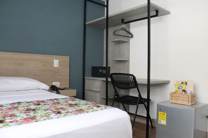 Room 16 of 40