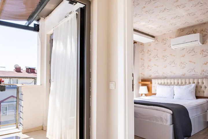Room 21 of 150