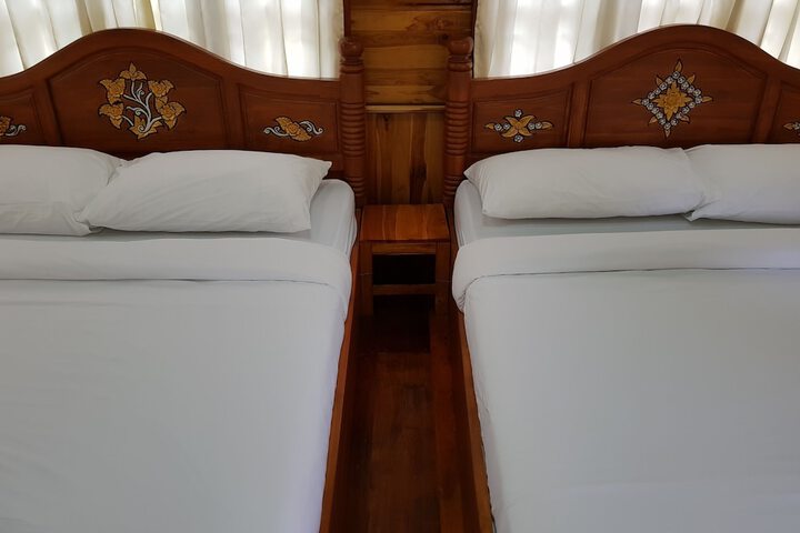 Room 4 of 52