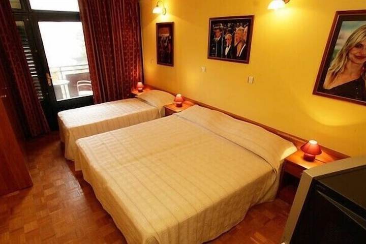 Room 3 of 29