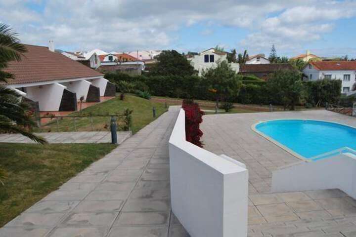 Pool Hotel