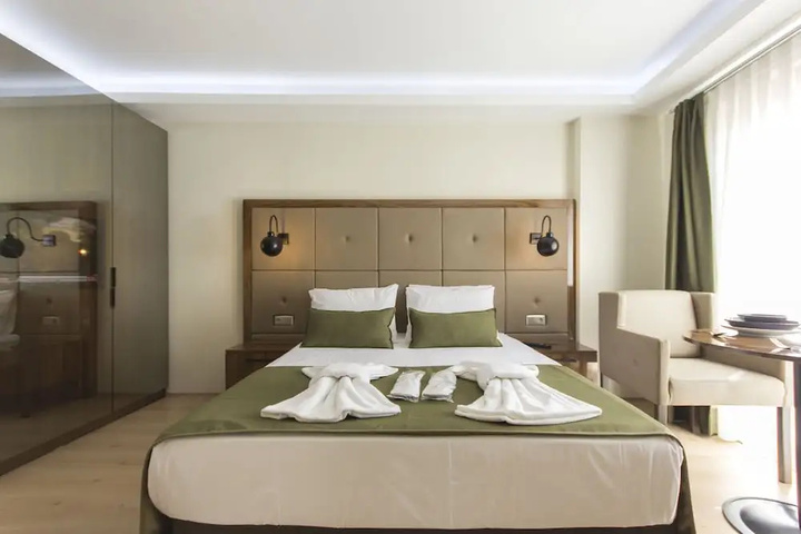 Room 4 of 21