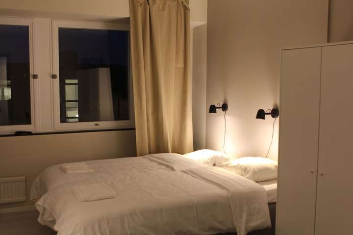 Room 12 of 82