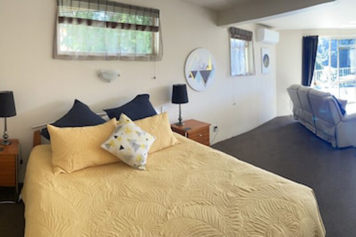 Room 8 of 36