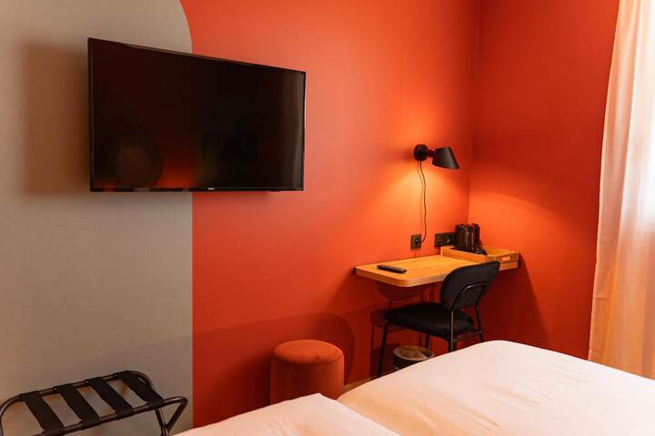 Room 12 of 29