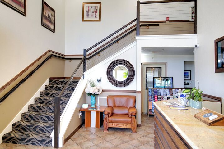 Guest Lobby