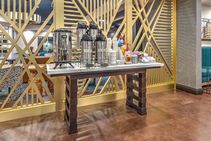 Breakfast/Coffee Service 36 of 44