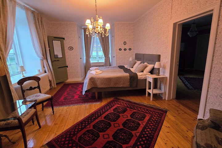 Room 21 of 36