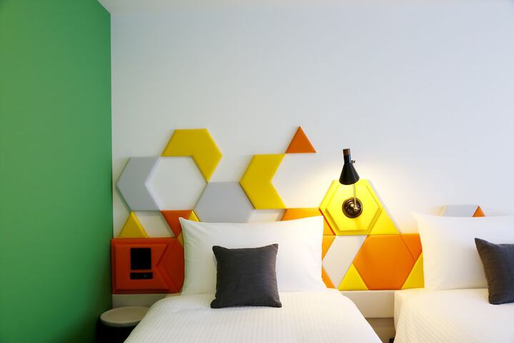Room 9 of 49