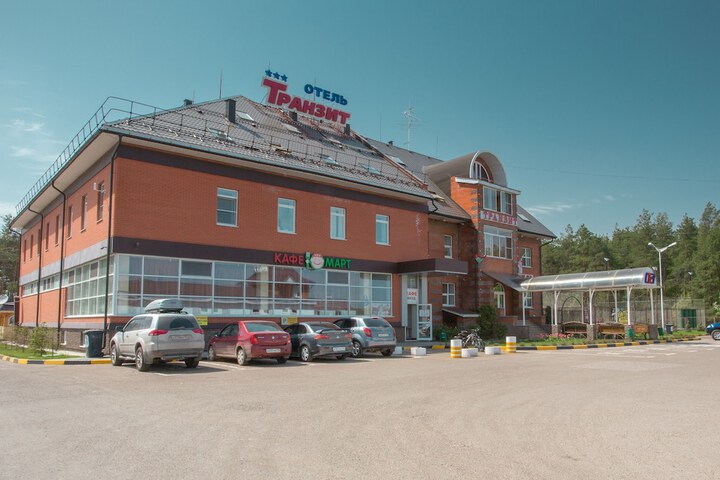 Hotel 77 of 80