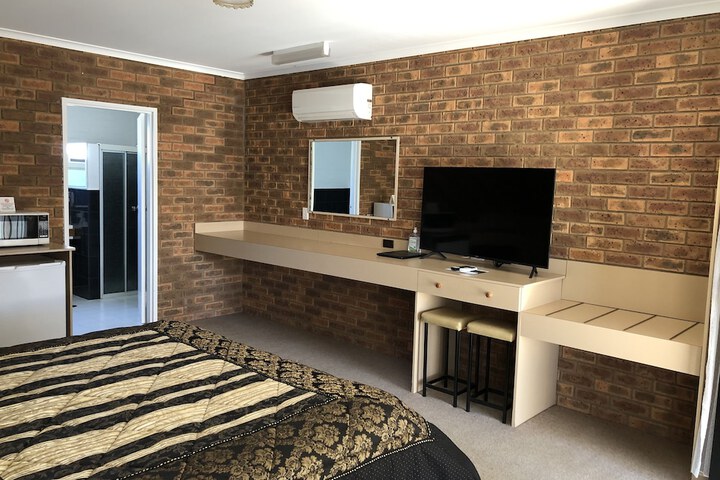 Room 25 of 62