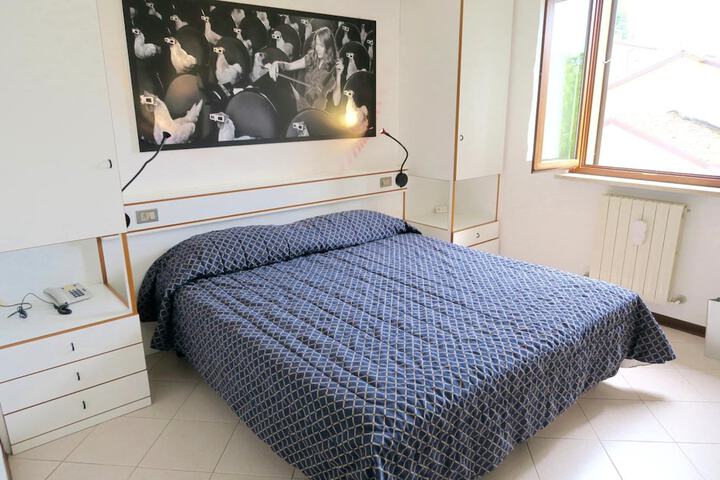 Room 17 of 54