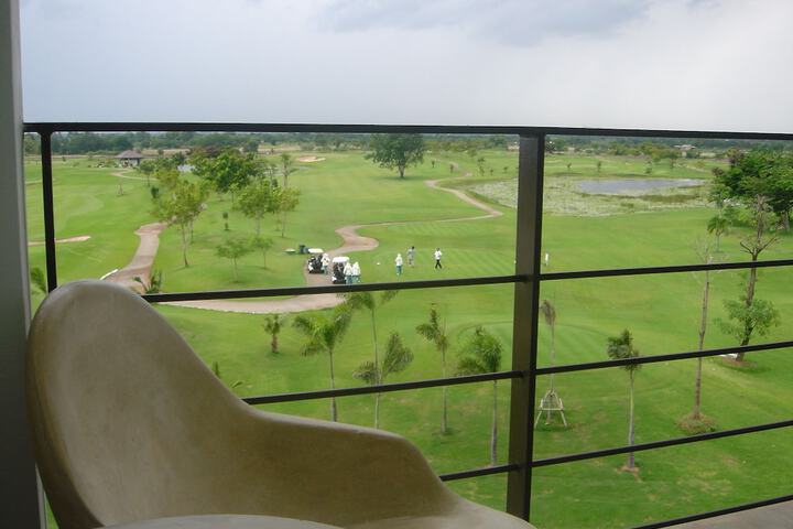 Room 3 of 46