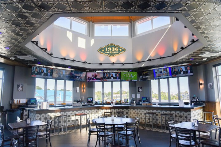 Sports bar