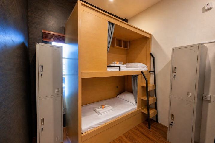 Room 50 of 121