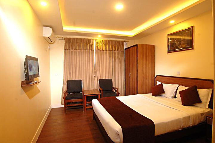 Room 6 of 44
