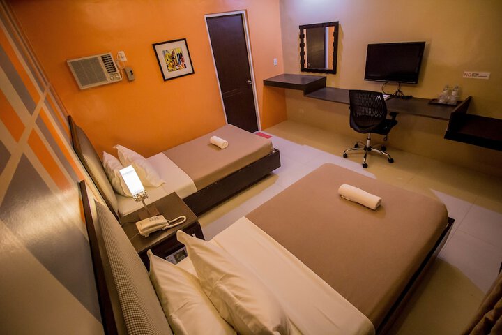 Room 16 of 36
