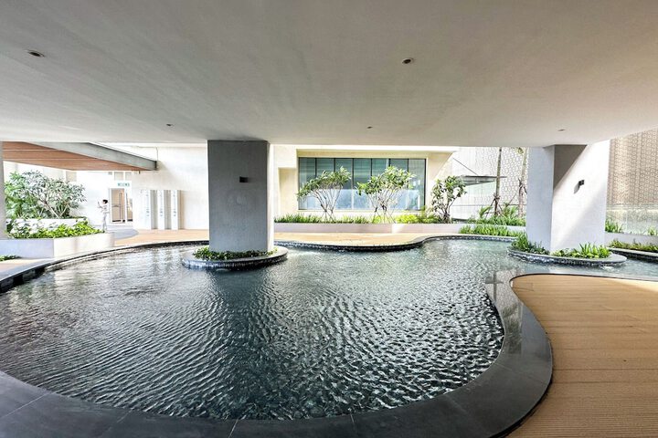 Pool 48 of 60
