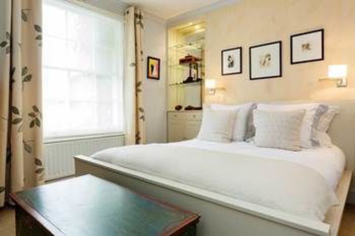 Room 14 of 26