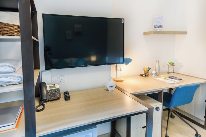 Room 6 of 41