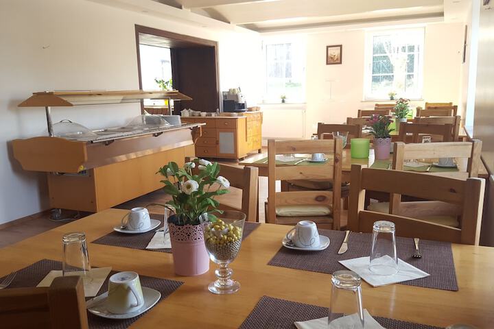 Breakfast/Coffee Service 44 of 60