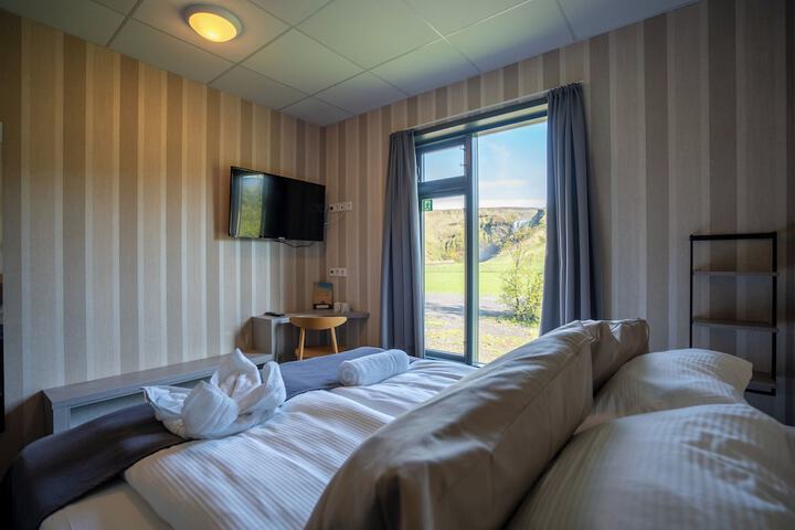 Room 45 of 79
