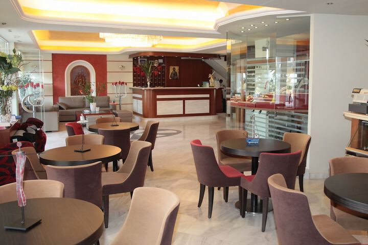Guest Lobby