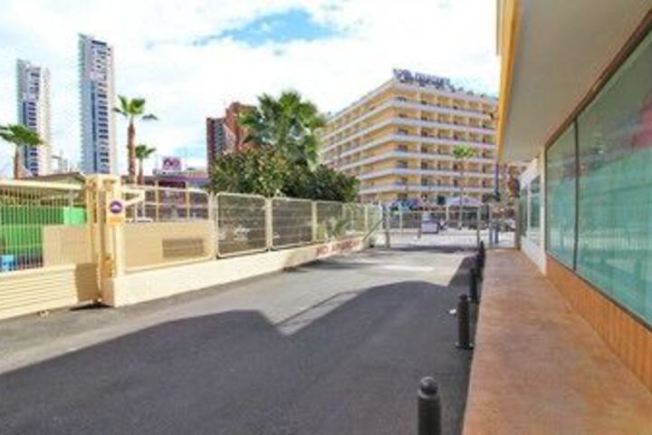 Hotel 6 of 13