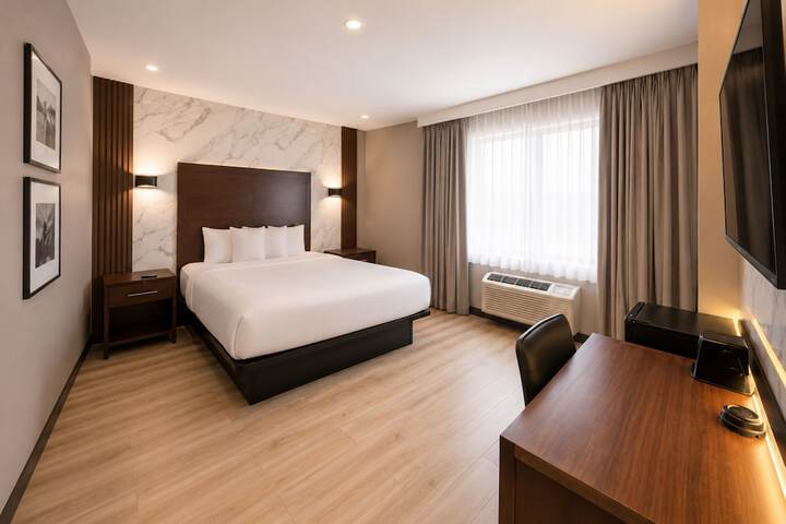 Room 8 of 17