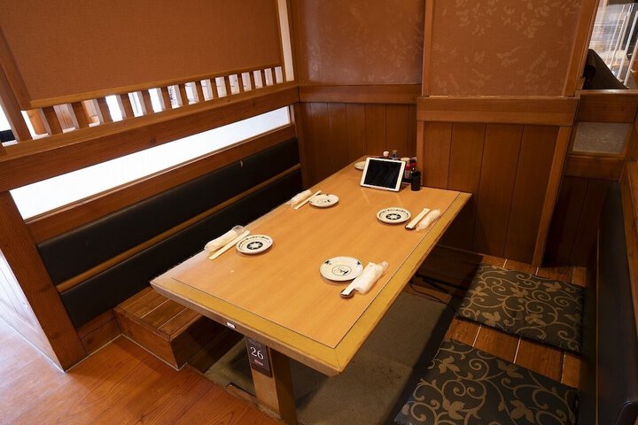 Dining 33 of 41