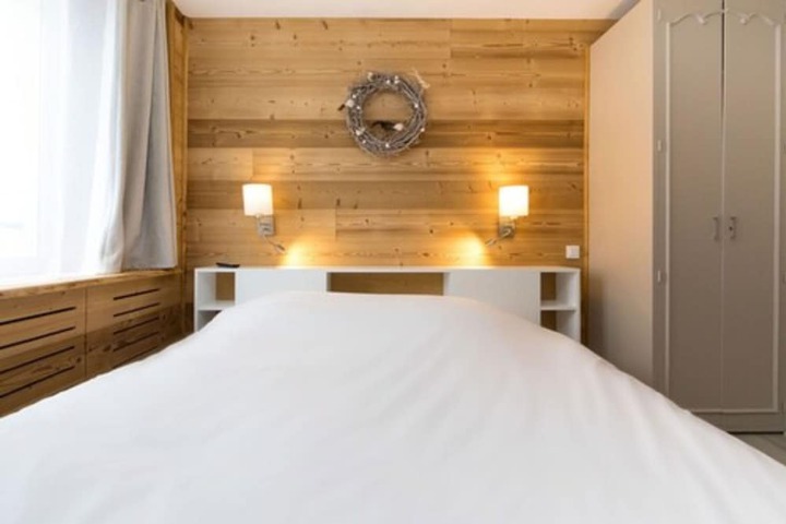 Room 10 of 59