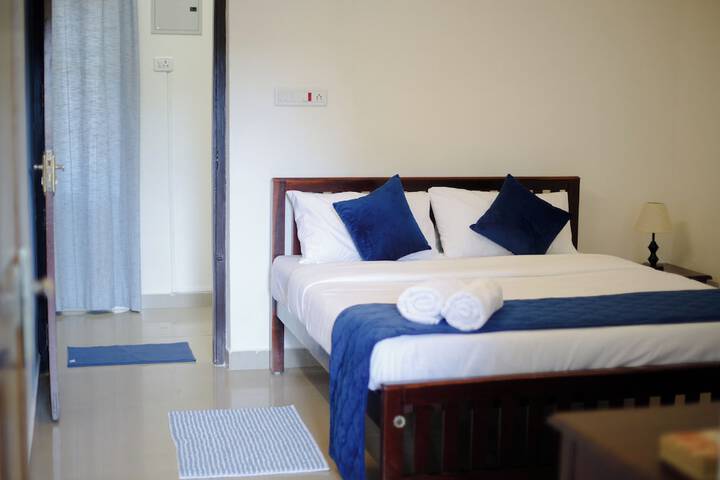 Room 35 of 62