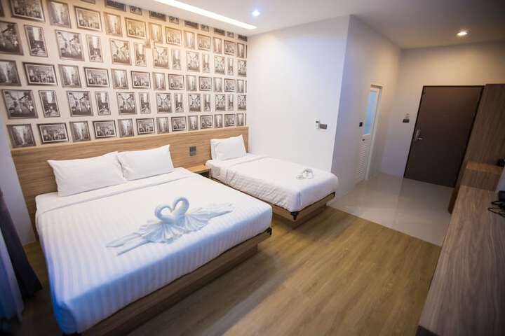 Room 43 of 83