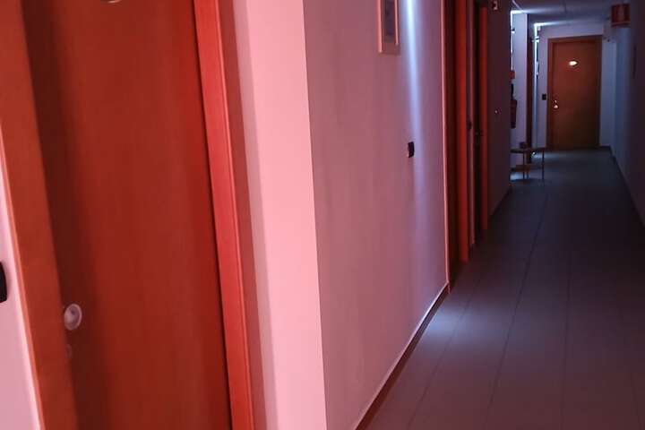 Ballroom/Hall 4 of 5