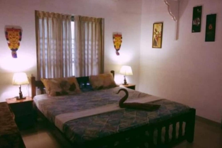 Room 13 of 22
