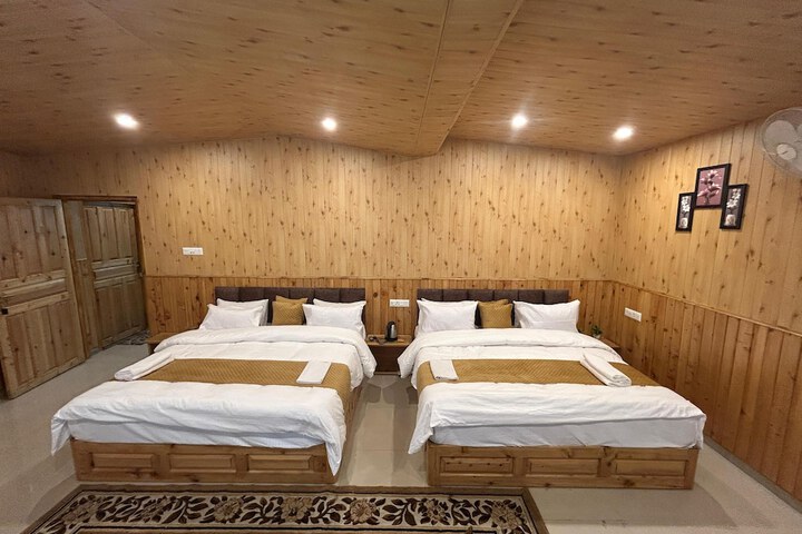 Room 5 of 14