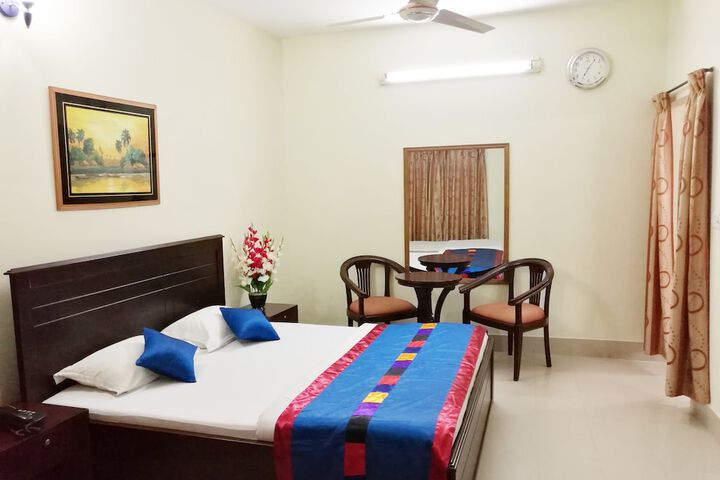 Room 3 of 52