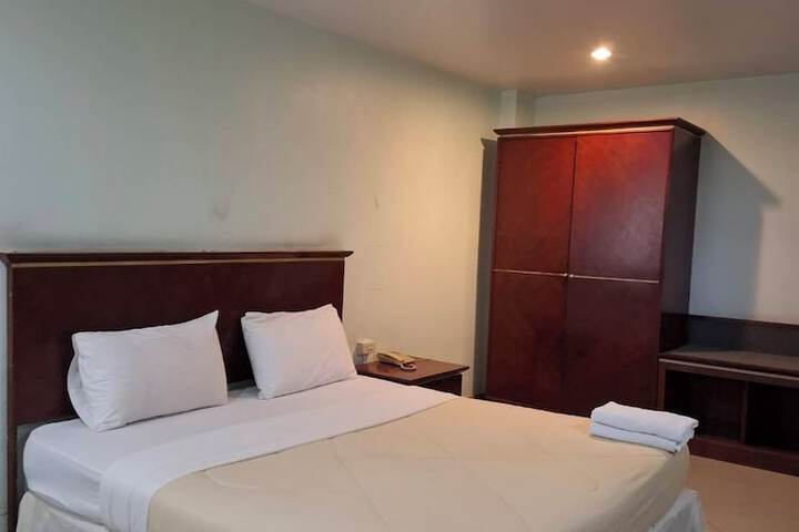 Room 9 of 45